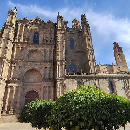 Duplex Casa De Las Argollas Grand Suite Parking Gratis Plasencia Buitenkant foto